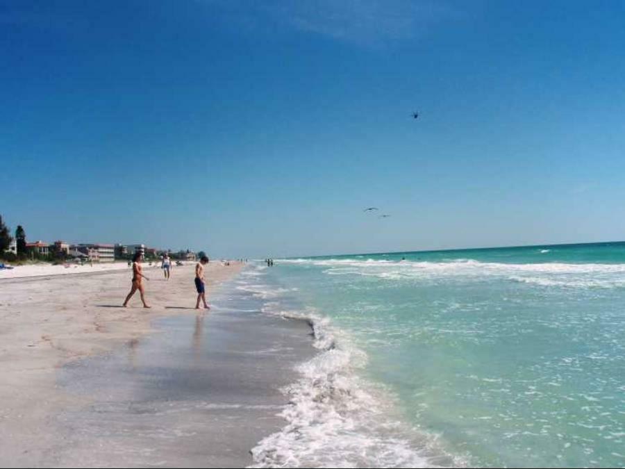 Express Inn & Suites - 5 Miles From St Petersburg Clearwater Airport Bagian luar foto
